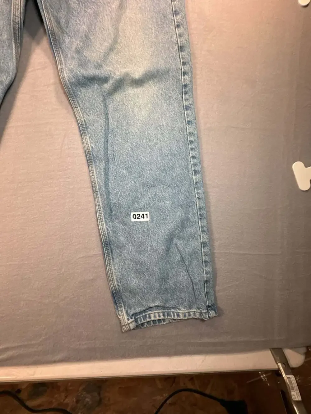 Carhartt B460 LVB Relaxed Fit Denim Jeans - Picture 3 of 15